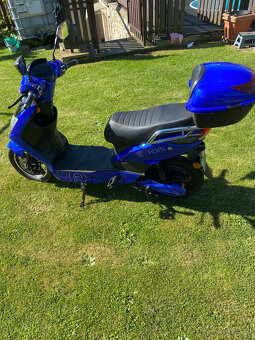 RACCEWAY E-FICHTL Elektrický motocykl 250W 12Ah 35km/h nový - 2