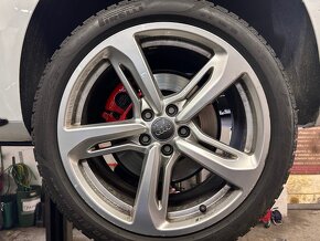 Alu kola originál Audi S5 255/40/R19 P ZERO winter - 2