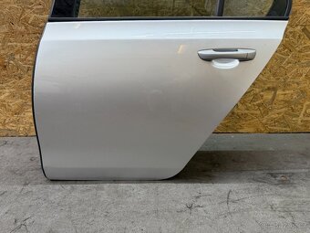 Leve zadni dvere Vw Golf 6 5-dverak stribrne - 2