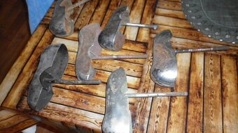 Slzy nárazníků na renovaci jdou do páru 300 kč kus - 2