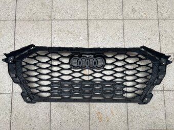 Přední maska Audi Q3, 83F853651 - 2