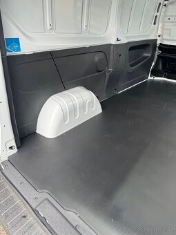 Nová podlaha Renault Trafic, Opel Vivaro a Fiat Talento - 2