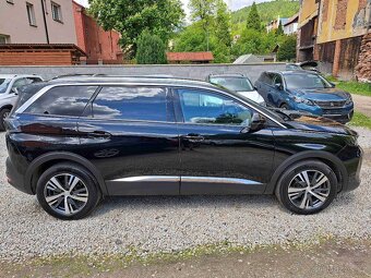 Peugeot 5008 1,5 HDI EAT8 ALLURE 129.000 km - 2