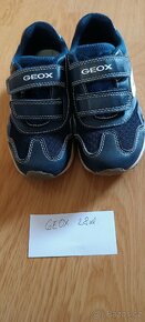 Geox velikost 28 - 2