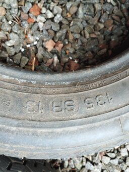 Prodám 4 ks pneu Michelin xzx 135 SR 13 - 2