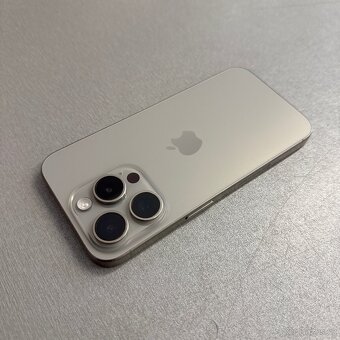 iPhone 15 Pro 256GB natural titan, 12 měsíců záruka - 2