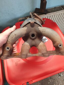 Prodám katalyzátor Kia Hyundai 2B300 W1 EK 3 - 2