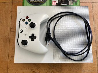 Xbox one s 1tb +3 hry - 2