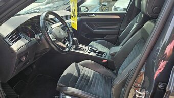 Volkswagen Passat Variant 2.0 TDI 140 kW 4motion DSG - 2