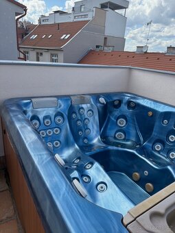 Prodám vířivku Desjoyaux - 2
