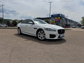 Jaguar XF R-Sport 3.0D V6 / Zárkuka - 2