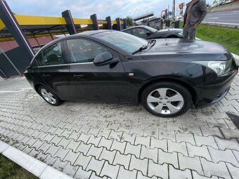Chevrolet Cruze - 2