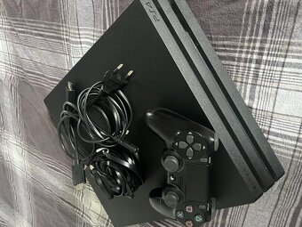 PlayStation 4 Pro 1 TB + ovladač - 2