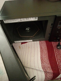 NOVÁ mikrovlnná trouba LG, černá, 23 l - 2