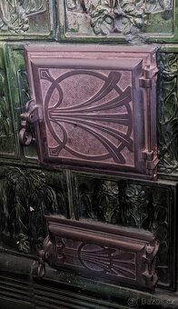 Rohová kachlová kamna z Letné - 2