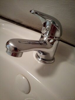 Umyvadlo Jika včetně baterie - 2