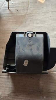 VW T4 přihrádka pojistek - 2