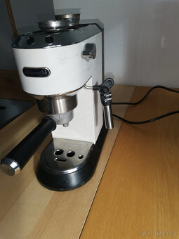 Kavovar DeLonghi  EC 685.W - 2