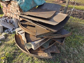 Plachta z akumulační nadrze. - 2