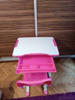 Rostoucí stůl a židle - 2