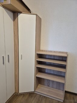 Nabytek do predsine - skrine + botnik - 2