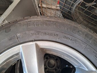 Pneu 195/60R15 Goodyear - 2