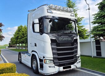 Scania S530 - tahač návěsů - 2