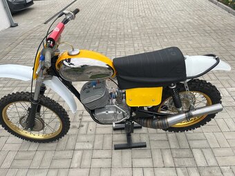 Motocykl ČZ - 2