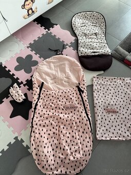 Příslušenství do kočárku, podložka, fusak, deka - 2