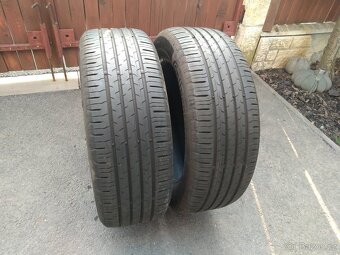 Prodám 2 letní gumy Continental 205/55 R17 - 2
