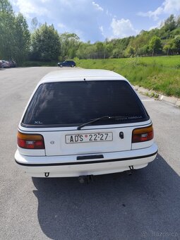 Toyota Corolla e 9 - 2
