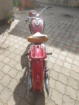 Jawa pérák - 2