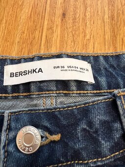 Džínové šortky Bershka vel. 36 - 2