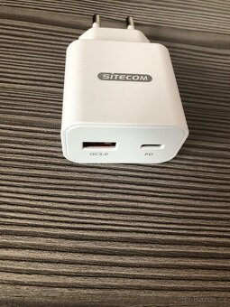 Prodam rychlo nabíječku na Apple 30w - 2