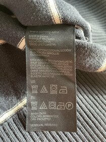 svetry (cena za ks) Tommy Hilfiger sweaters v-neck size S - 2