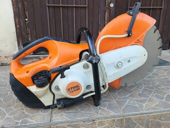 Prodam rozbrusovaci pilu STIHL TS 420 - 350 mm v dobrem stav - 2