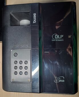 Prodám nefunkční projektor BENQ MP723 - 2