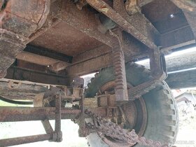 Prodám vlek za traktor 3t , sklápění na kliku. - 2