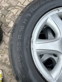 Alu kola Hyundai Tucson 16" včetně pneu Uniroyal - 2
