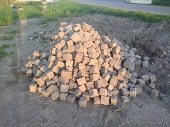 Prodám žulové kostky 10x10 - 2