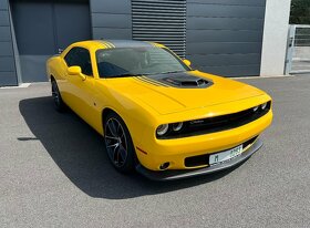 DODGE CHALLENGER 6,4L SHAKER MANUÁL - 2
