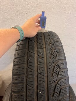 Zimní pneumatiky 235/45R18 - 2