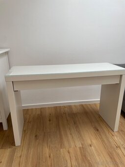 Toaletní stolek IKEA - 2