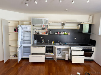 Kuchyňská linka na míru,kvalitní + vestavné spotřebiče - 2