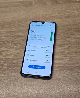 Samsung galaxy A40 - 2