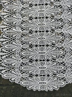 Bílá oválná dečka - 2