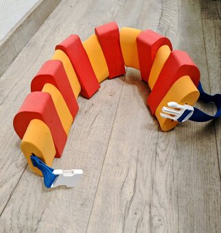 Pěnový plavecký pás (plavecký kruh) - 2