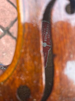 Housle s krytem - 2