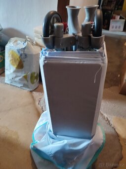 Cestovní postýlka ZOPA světle modré barvy - 2