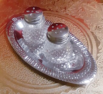 Dochucovací sada na stůl - 2